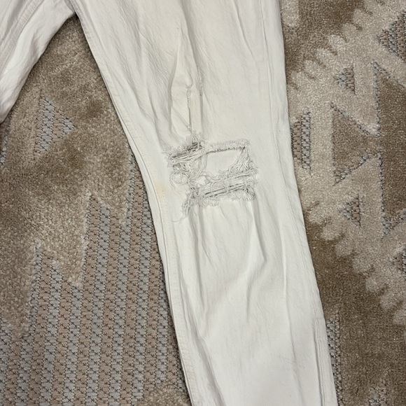 Abercrombie & Fitch The Skinny High Rise White Jeans - Distressed - Size 12 - Picture 7 of 10